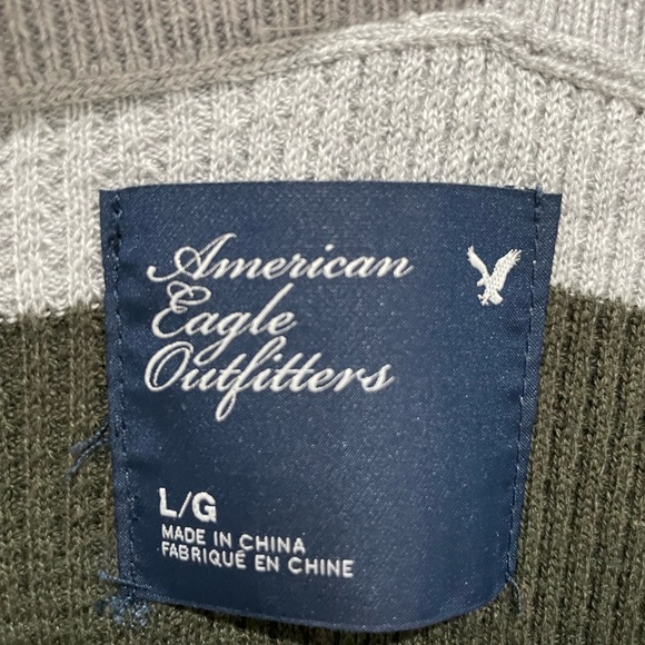American Eagle Sweater - Picture 2 of 4